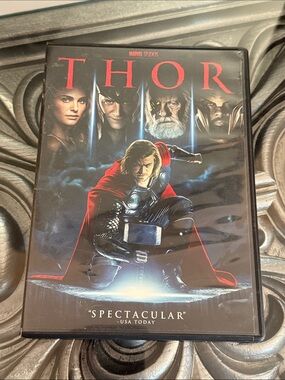 Marvel Thor DVD Chris Hemsworth Natalie Portman